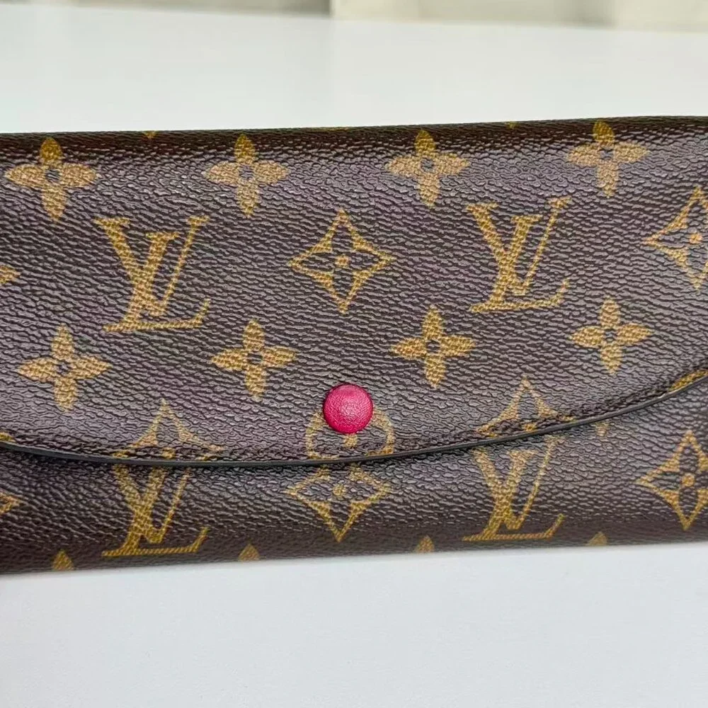 Louis Vuitton Monogram Canvas Wallet with Classic LV Logo Design
